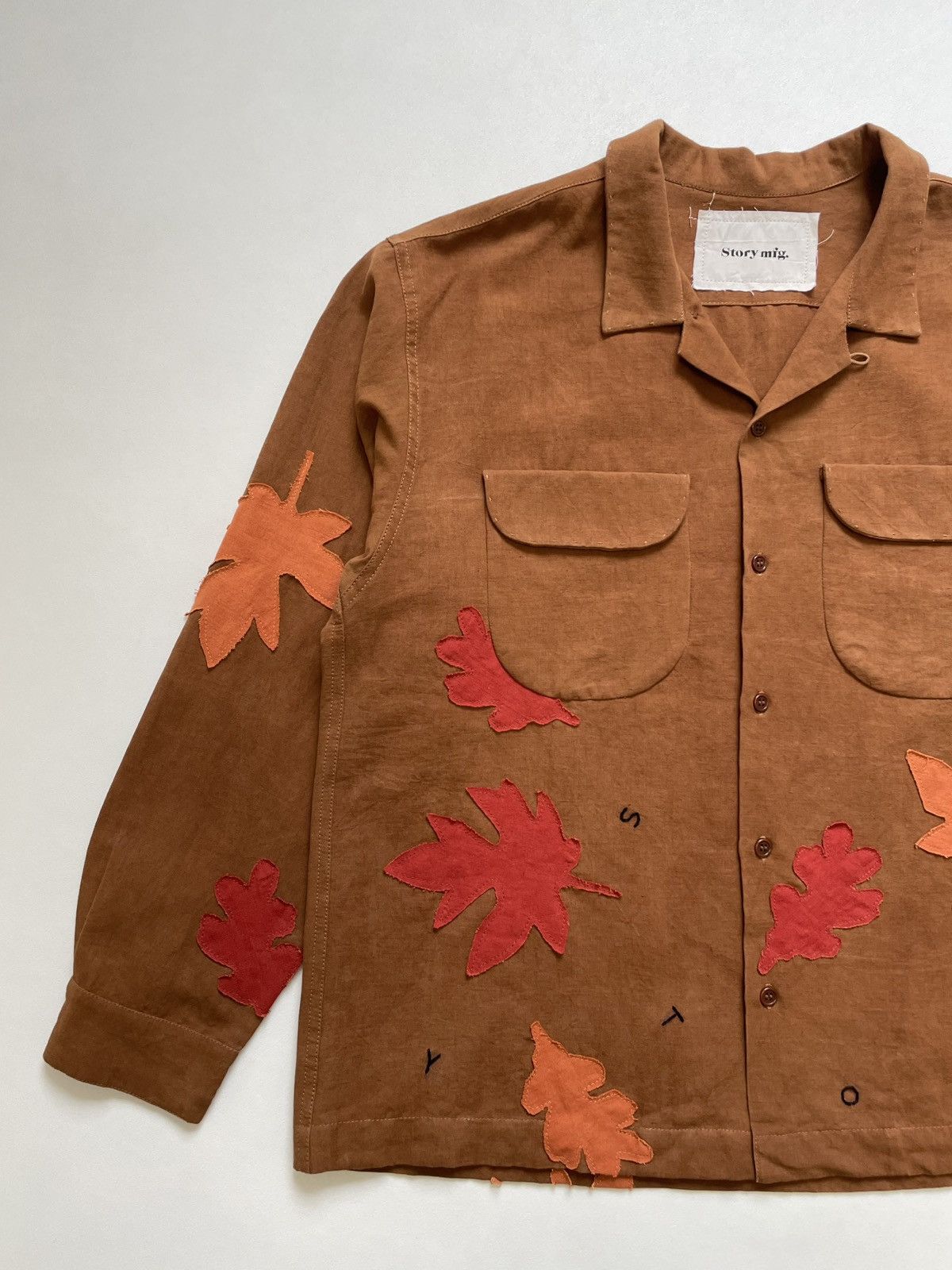 Story Mfg. Brown Linen ‘Leaf Patch Details’ Shirt Size US M / EU 48-50 / 2 - 4 Thumbnail