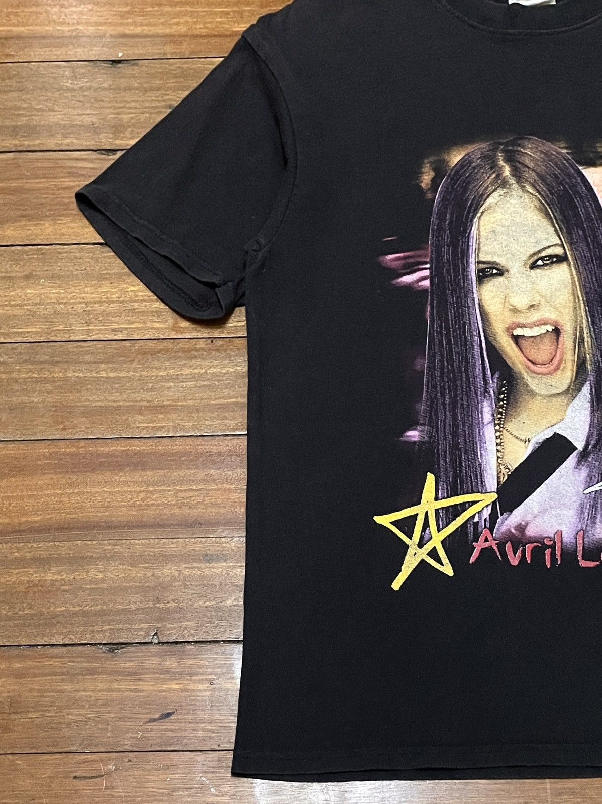Band Tees Very Rare Vintage RapTees Singer Avril Lavigne T-shirt 2000s Size US M / EU 48-50 / 2 - 5 Thumbnail