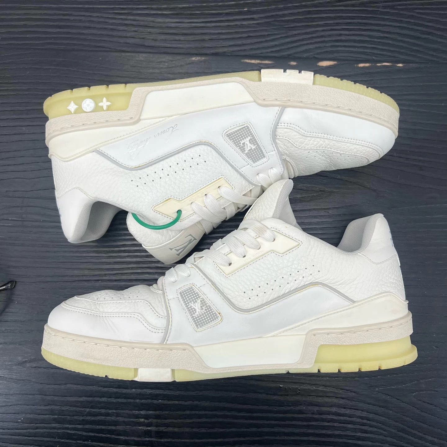 Louis Vuitton LV Trainer White Cement 8.5 Near New Original Box Size US 8.5 / EU 41-42 - 2 Thumbnail