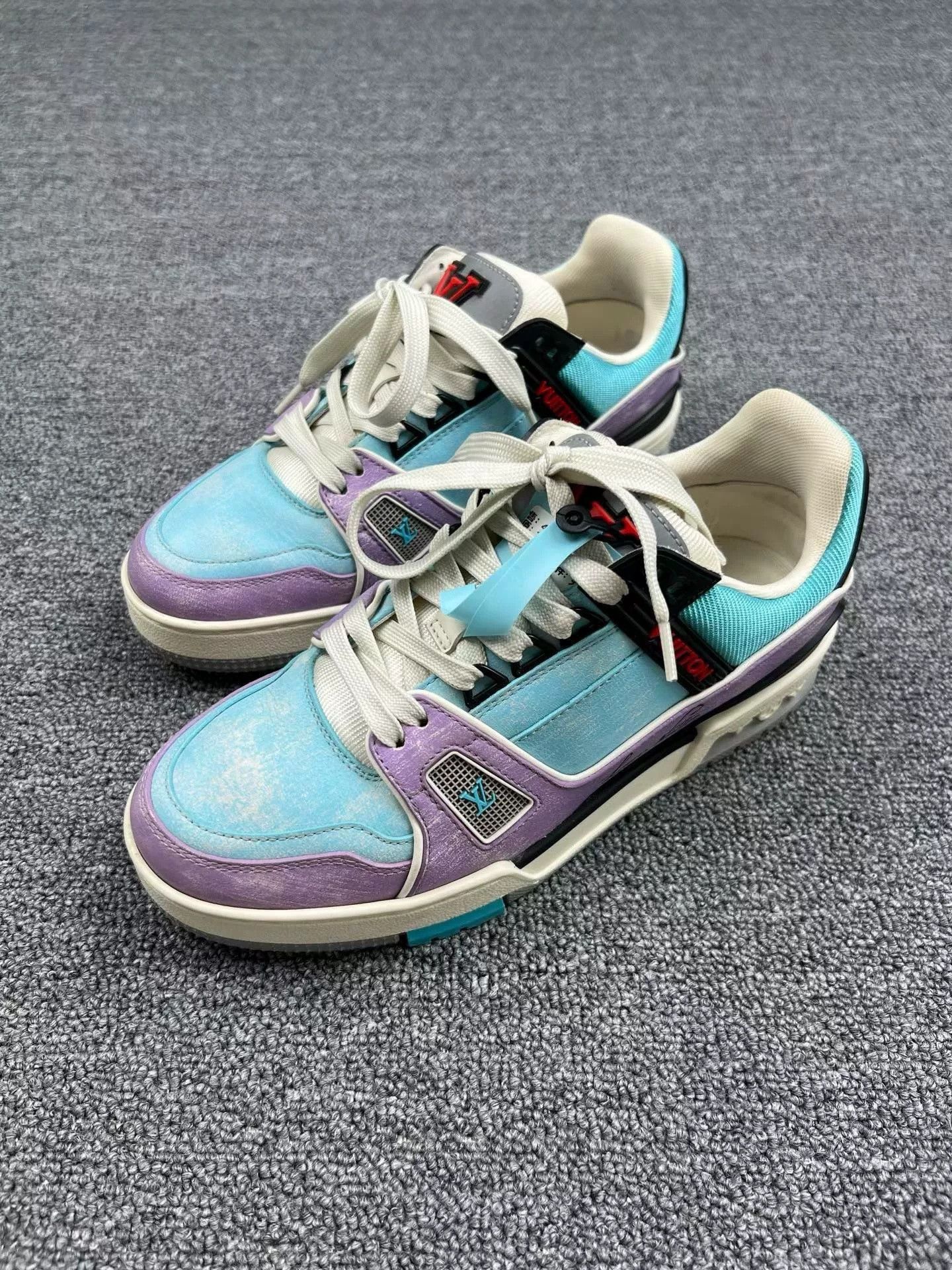 Louis Vuitton Louis Vuitton Macaron Trainer Sneakers Size US XXS / EU 40 - 1 Thumbnail