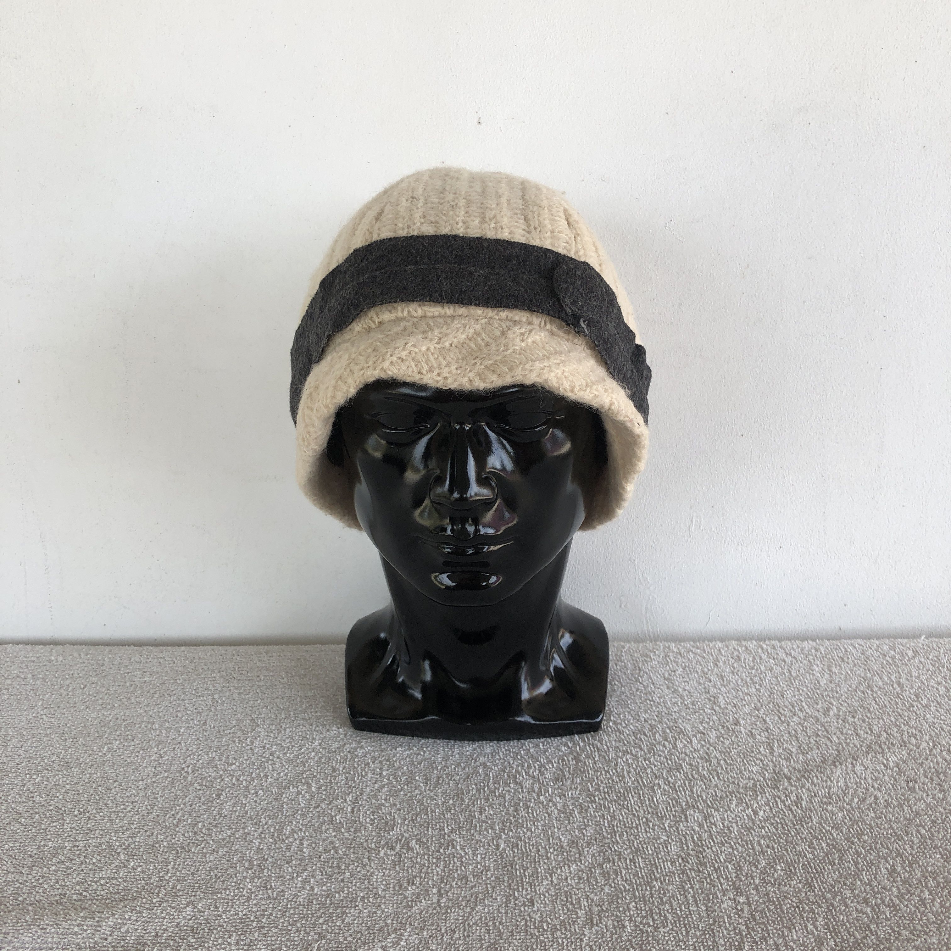 Japanese Brand Vintage 90s Gi n Gi Beanie Italia Cable Knit Snow Caps Hats Size ONE SIZE - 2 Thumbnail