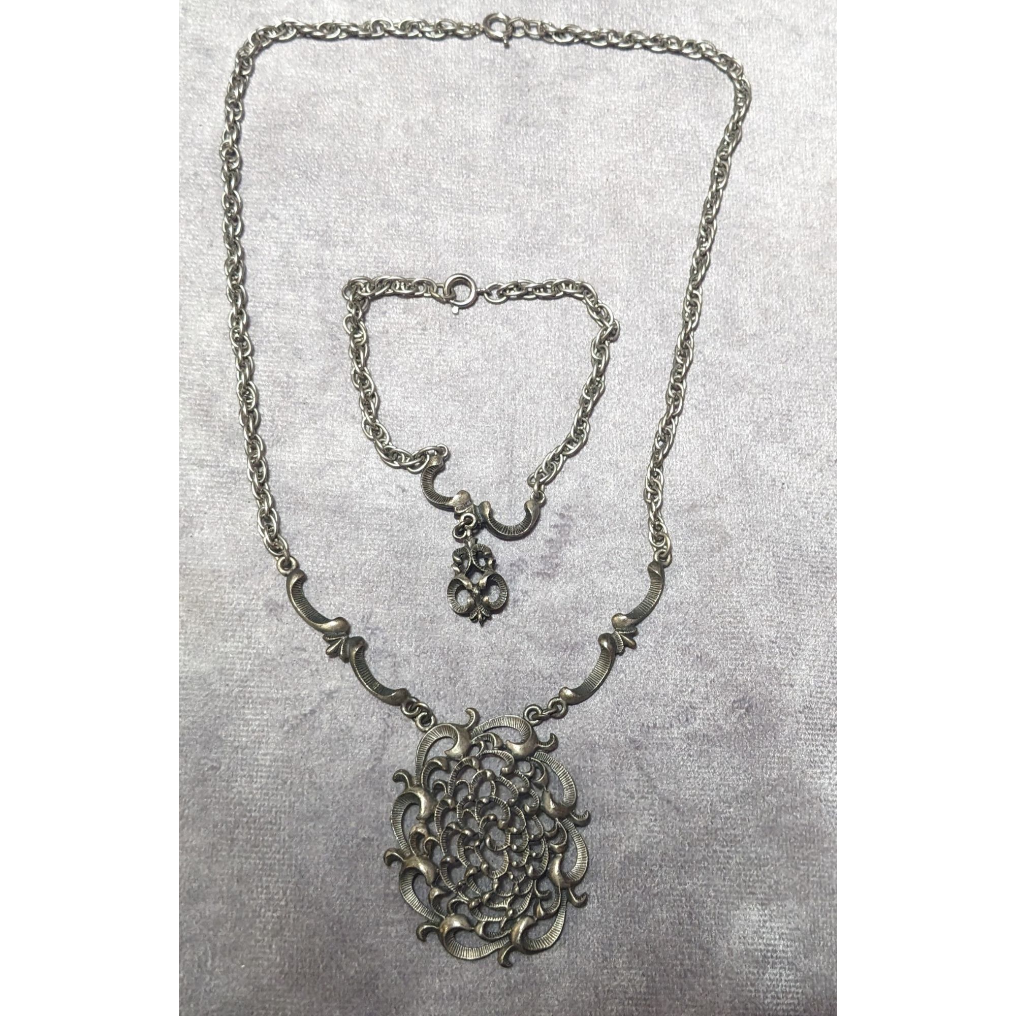 Other Vintage 70s Amway Spanish Scroll Silver Tone Necklace And Br Size ONE SIZE - 8 Thumbnail