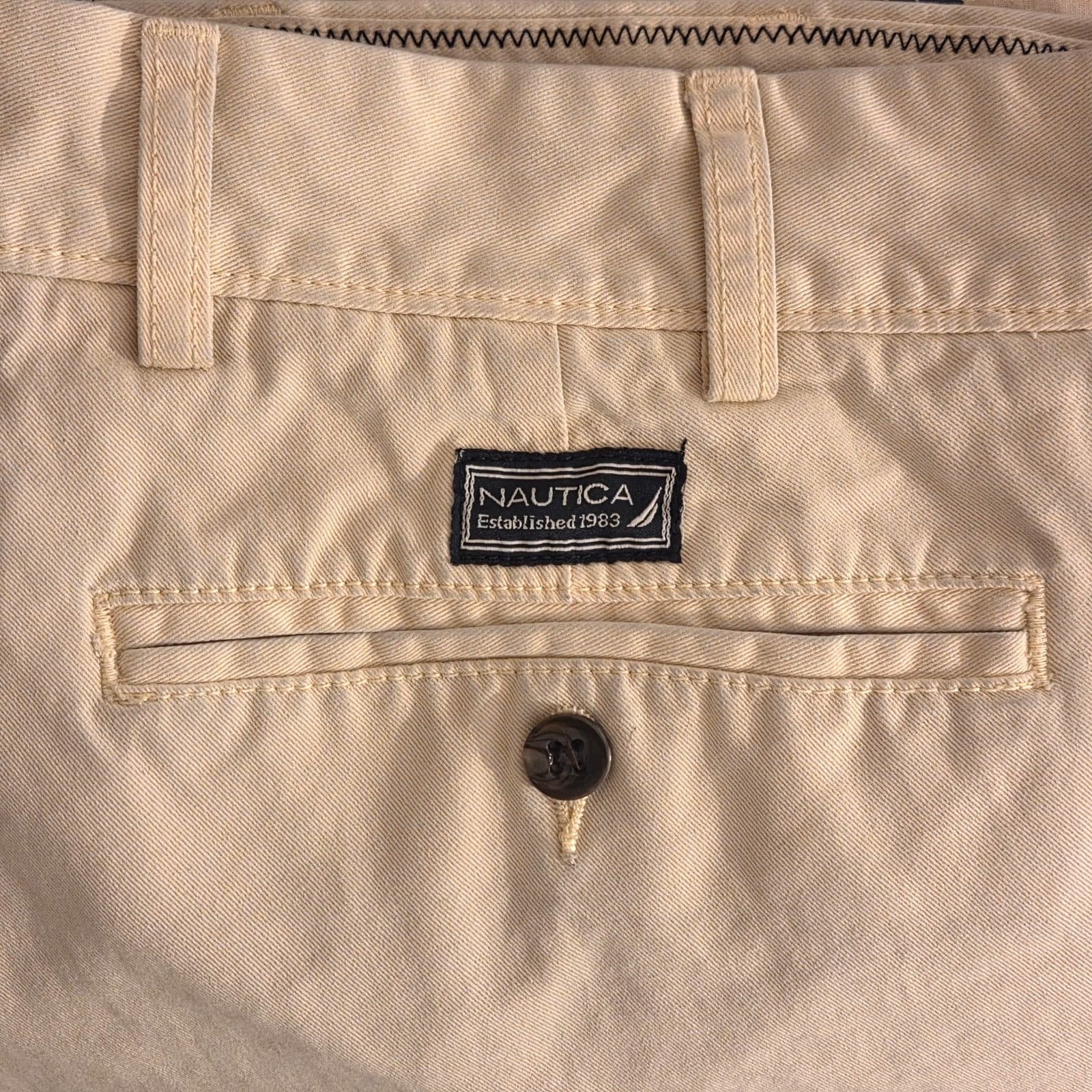 Nautica Stylish Off-White Nautica Khaki Shorts - Size 38 Size US 38 / EU 54 - 5 Thumbnail