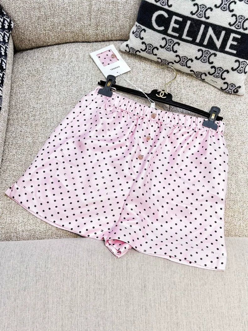 Chanel Chanel Black polka dot silk shorts Size 25" / US 0 / IT 36 - 3 Thumbnail
