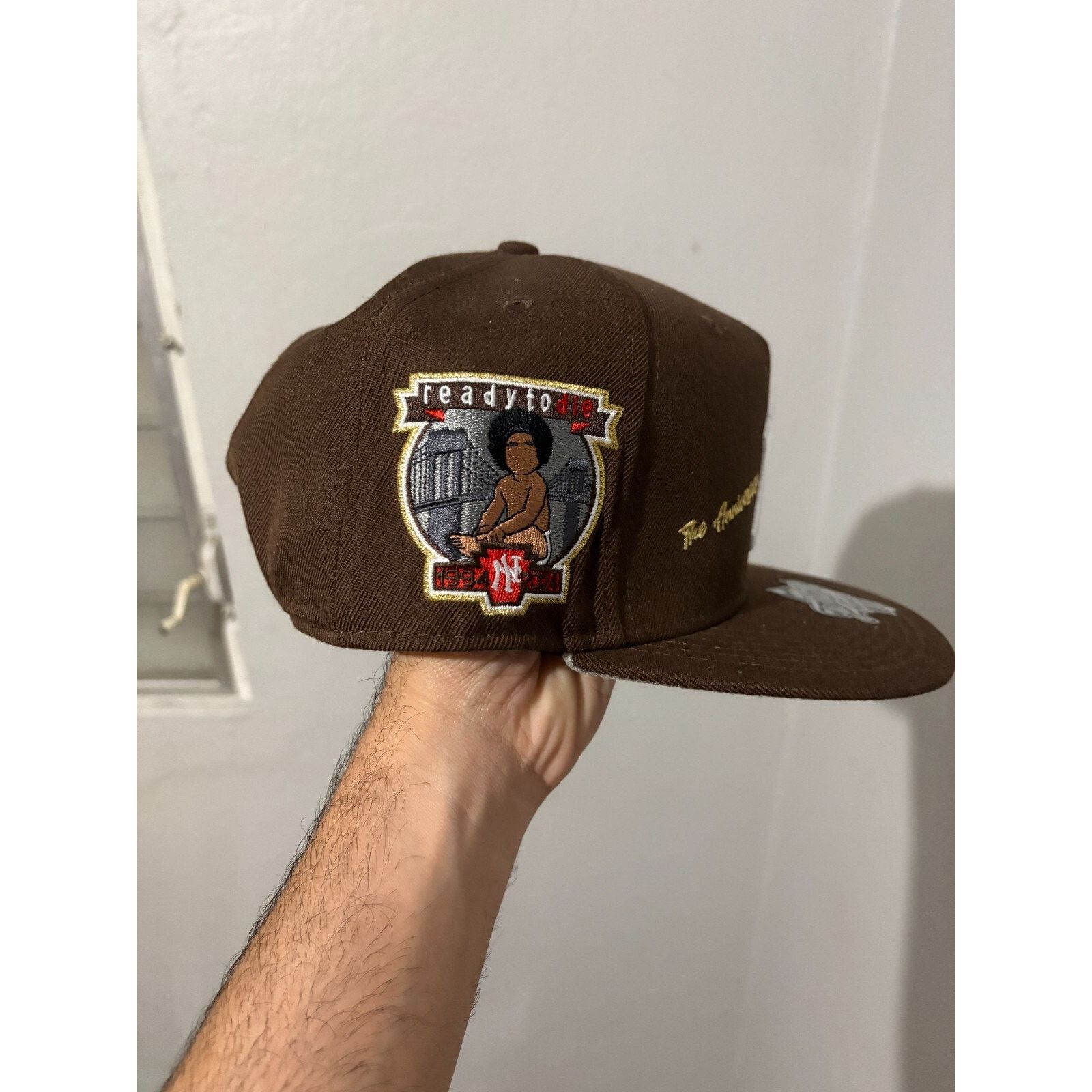 TWNTY-TWO Notorious BIG TWNTY TWO Yankees x Mets brown Snapback & pin Size ONE SIZE - 4 Thumbnail