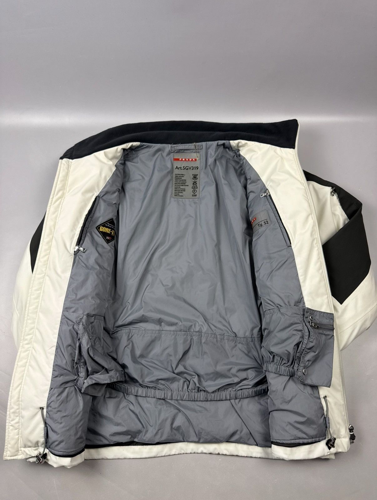Prada Prada goretex jacket white & black puffer size XL mens Size US XL / EU 56 / 4 - 7 Thumbnail