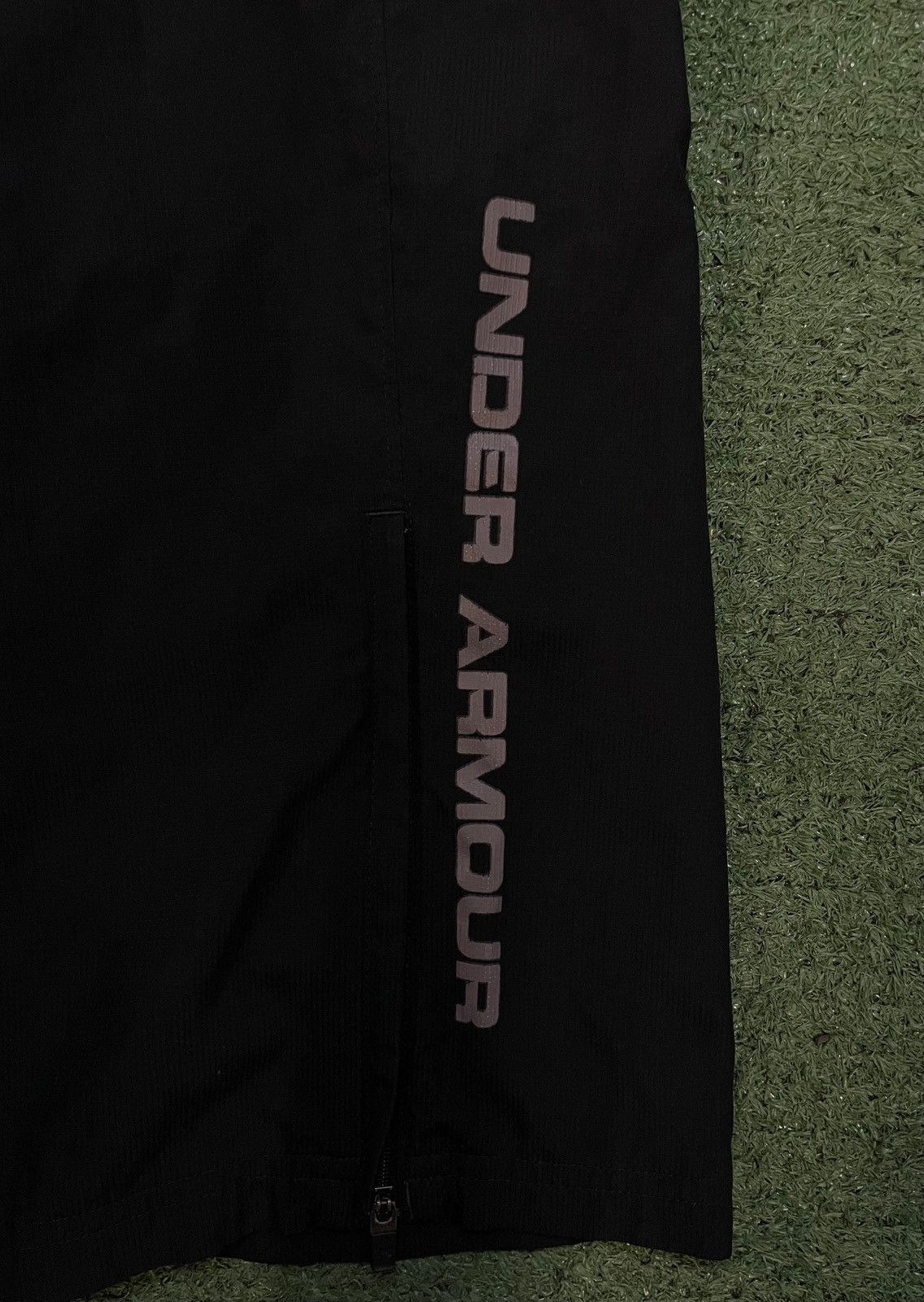 Under Armour Under Armour straight leg black pants Size US 34 / EU 50 - 4 Thumbnail