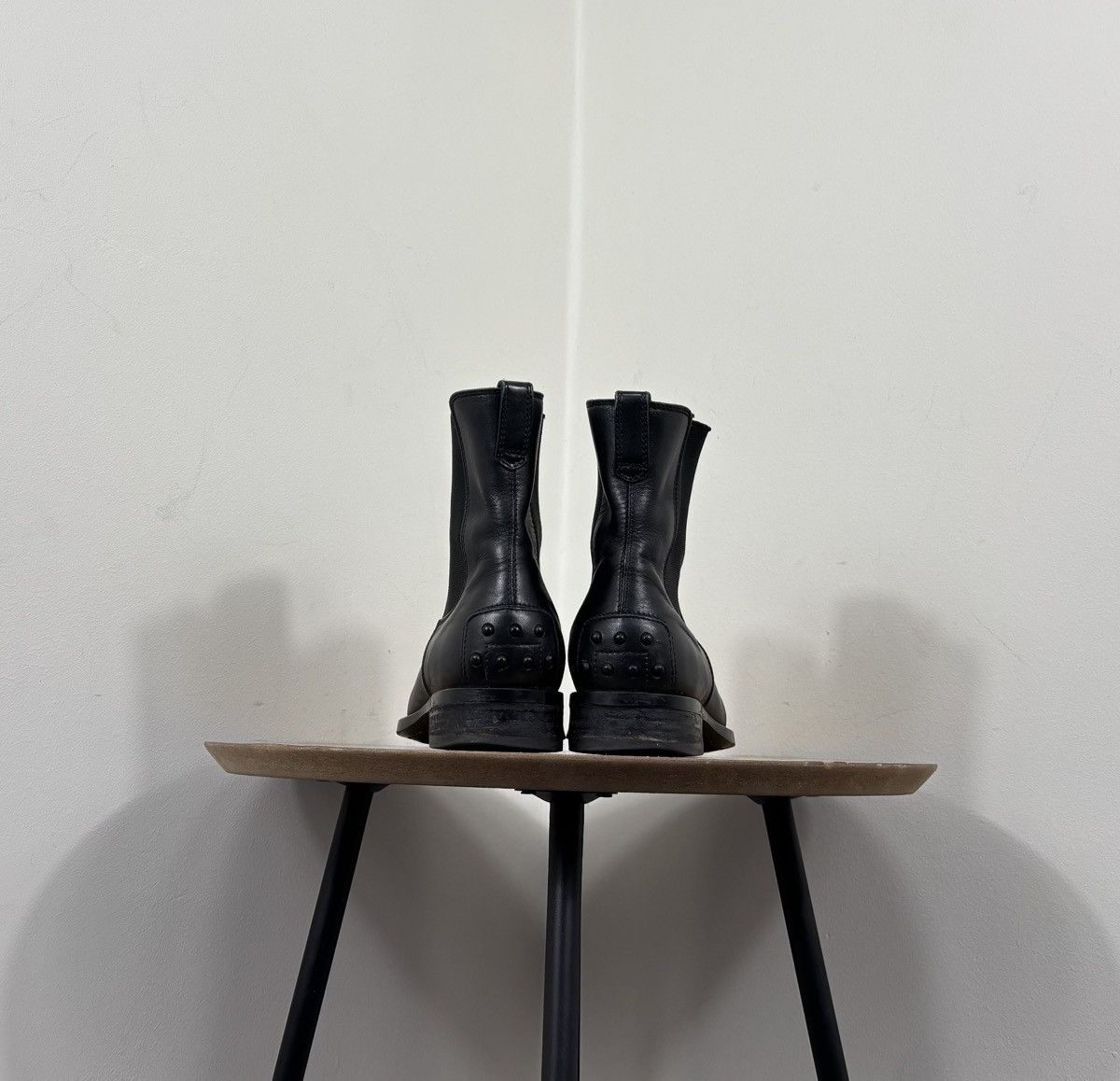 Tod's Tod’s Women’s Black Low Heel Ankle Leather Chelsea Boots Size US 7.5 / IT 37.5 - 15 Thumbnail