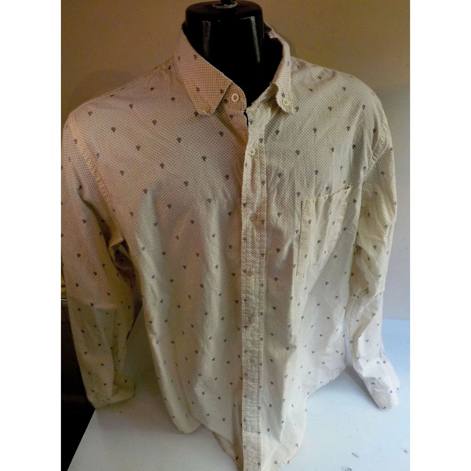 Vintage THE VIRGIN POETS SOCIETY LS Button Down Shirt-Dotted/Floral Ivory/Navy XL Mens Cotton Long Sleeve Casual Old/Good Condition Size US XL / EU 56 / 4 - 2 Thumbnail
