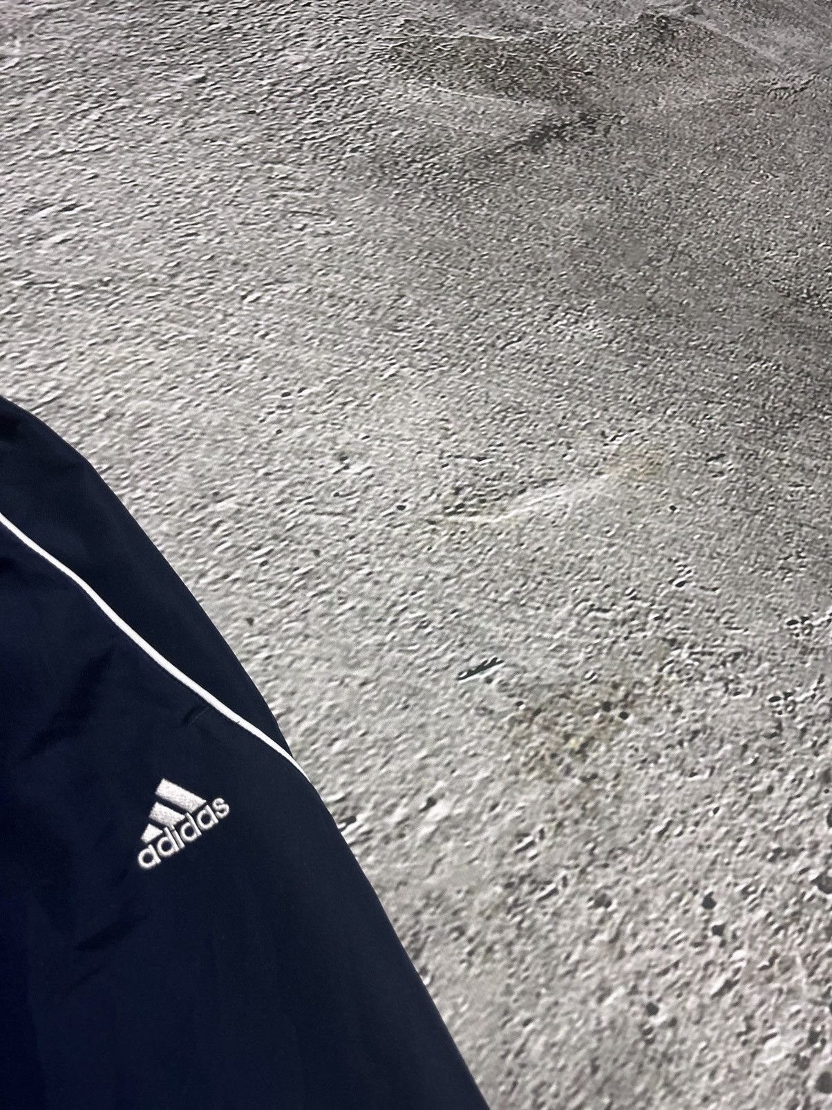 Adidas Adidas vintage navy nylon track pants baggy small logo 2000s Size US 32 / EU 48 - 3 Thumbnail
