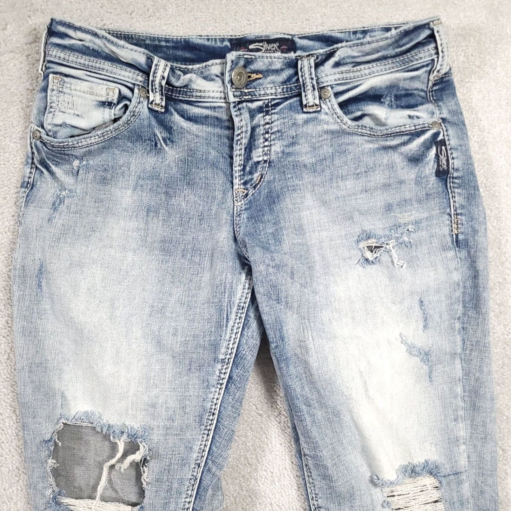 Silver Jeans Co. Silver Jeans Women's 28X22 Actual 31X23.5 Sam Capri Distressed Summer Grunge Jeans • 5-Pocket Denim Regular Size 28" / US 6 / IT 42 - 3 Thumbnail