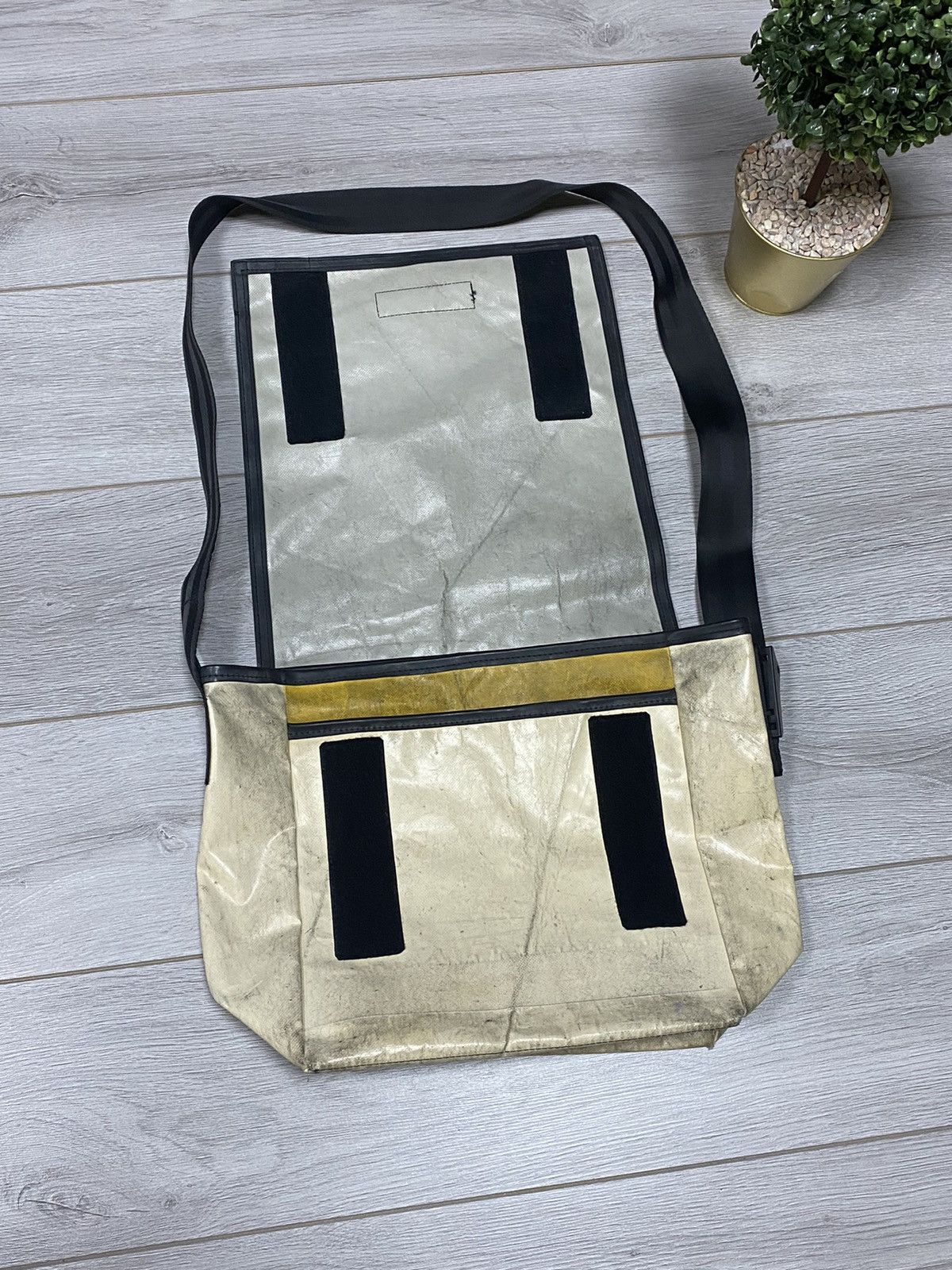 Freitag Freitag🇨🇭X 3 in 1 recycle ♻️ waterproof vintage Zurich bag Size ONE SIZE - 3 Thumbnail