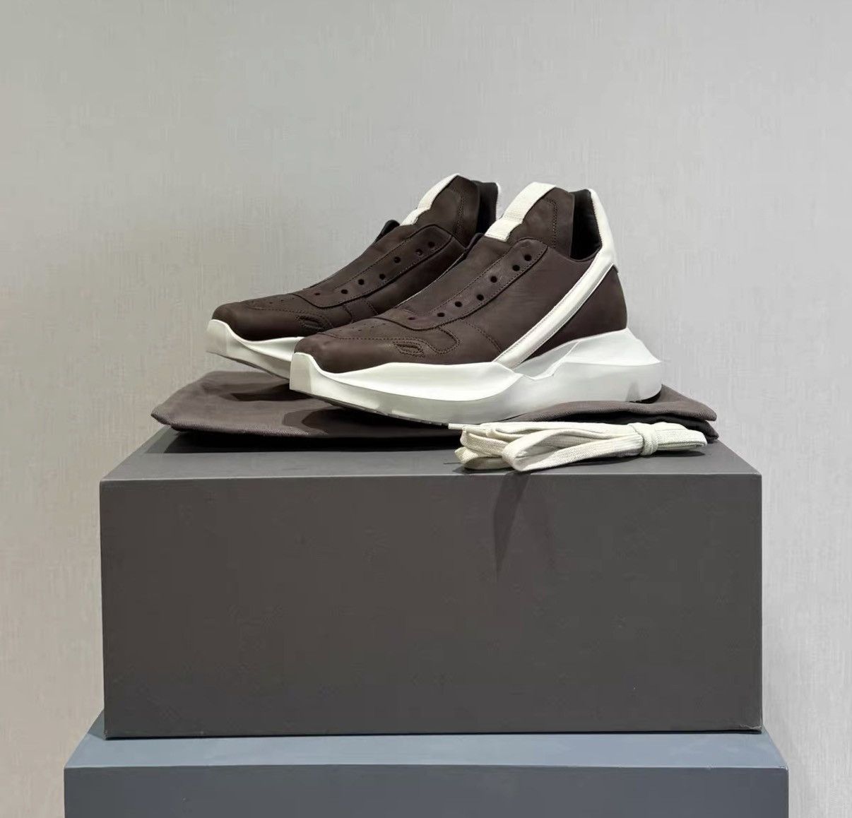 Rick Owens Rick Owens Low-Top Runner Sneakers Size US 8 / IT 38 - 1 Thumbnail