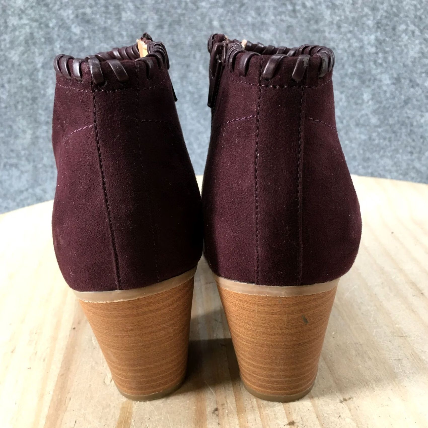 Dolce Vita Dolce Vita Boots Womens 8.5 Ankle Booties Burgundy Fabric Side Zip Heeled Size US 9 / IT 39 - 6 Thumbnail