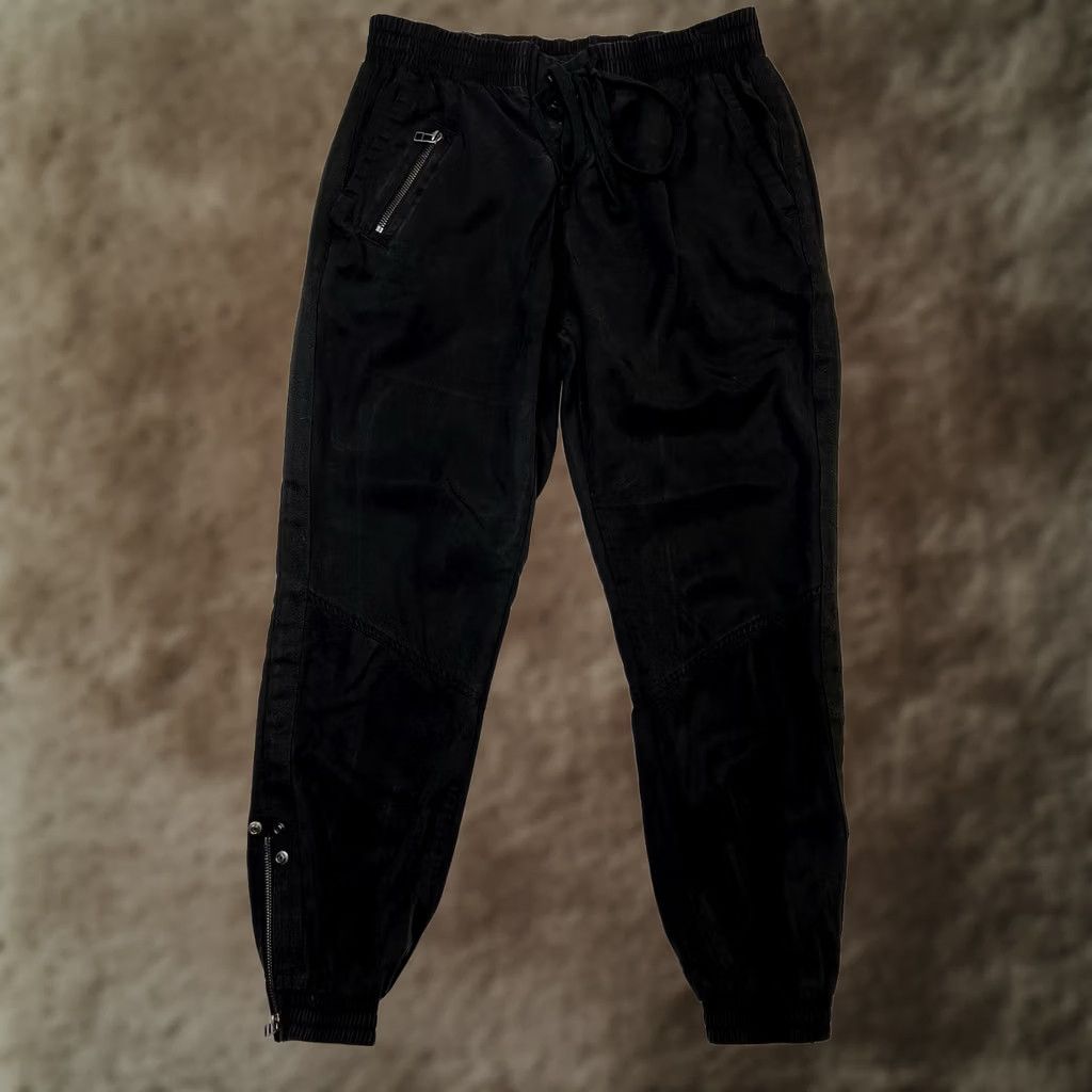 Vintage FATE by LFD Jogger Pants Women S Black Drawstring Waist Lyocell Tapered Front Flat Regular Fit Comfort Stretch Casual Summer Winter Fall Spring Size 28" / US 6 / IT 42 - 1 Thumbnail