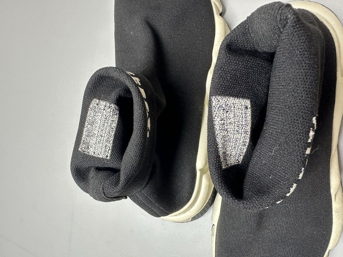 Balenciaga Balenciaga Black Knit Fabric Speed Trainer Size US 6 / EU 39 - 11 Thumbnail