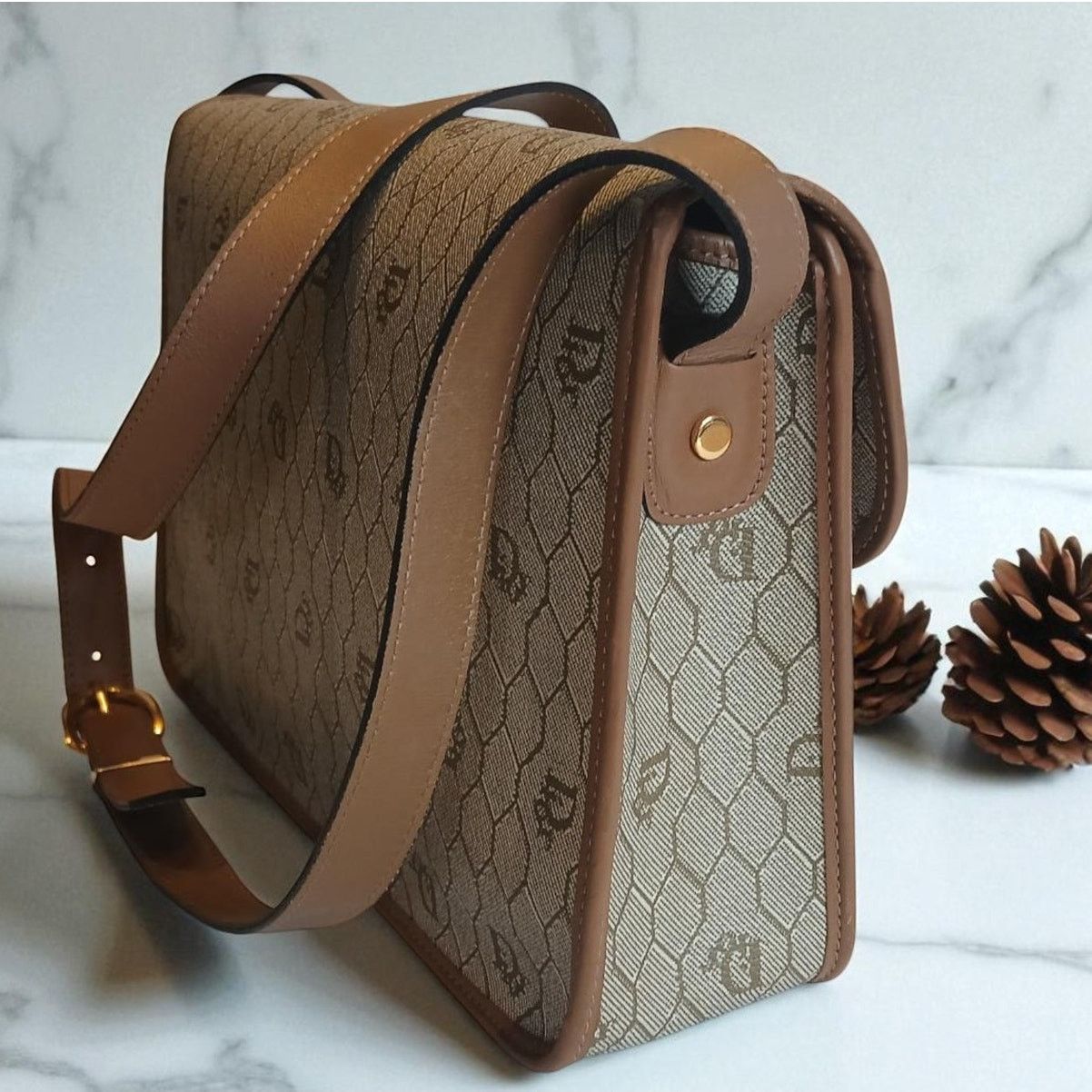 Dior Christian Dior - Beige Honeycomb Crossbody Bag Size ONE SIZE - 4 Thumbnail