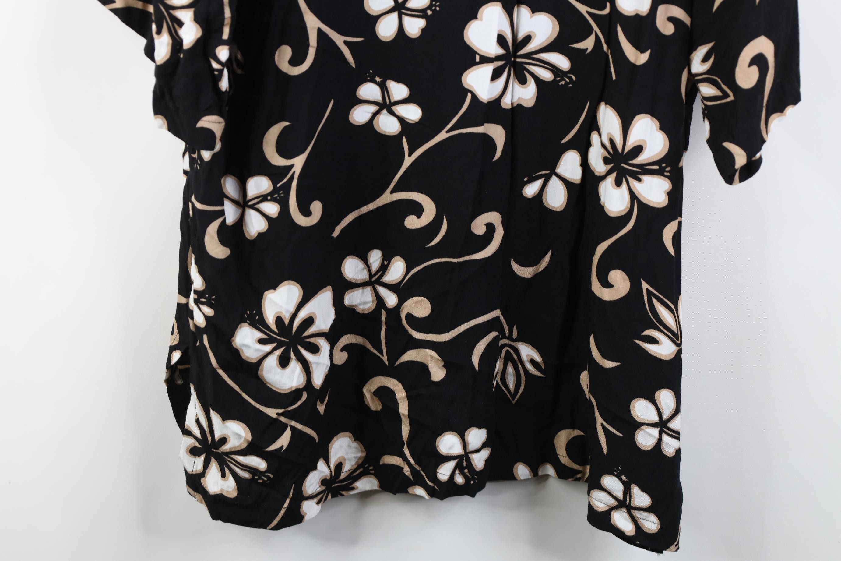 Vintage Vintage 90s Streetwear Gabardine Luau Hawaiian Button Shirt Size US XL / EU 56 / 4 - 12 Thumbnail
