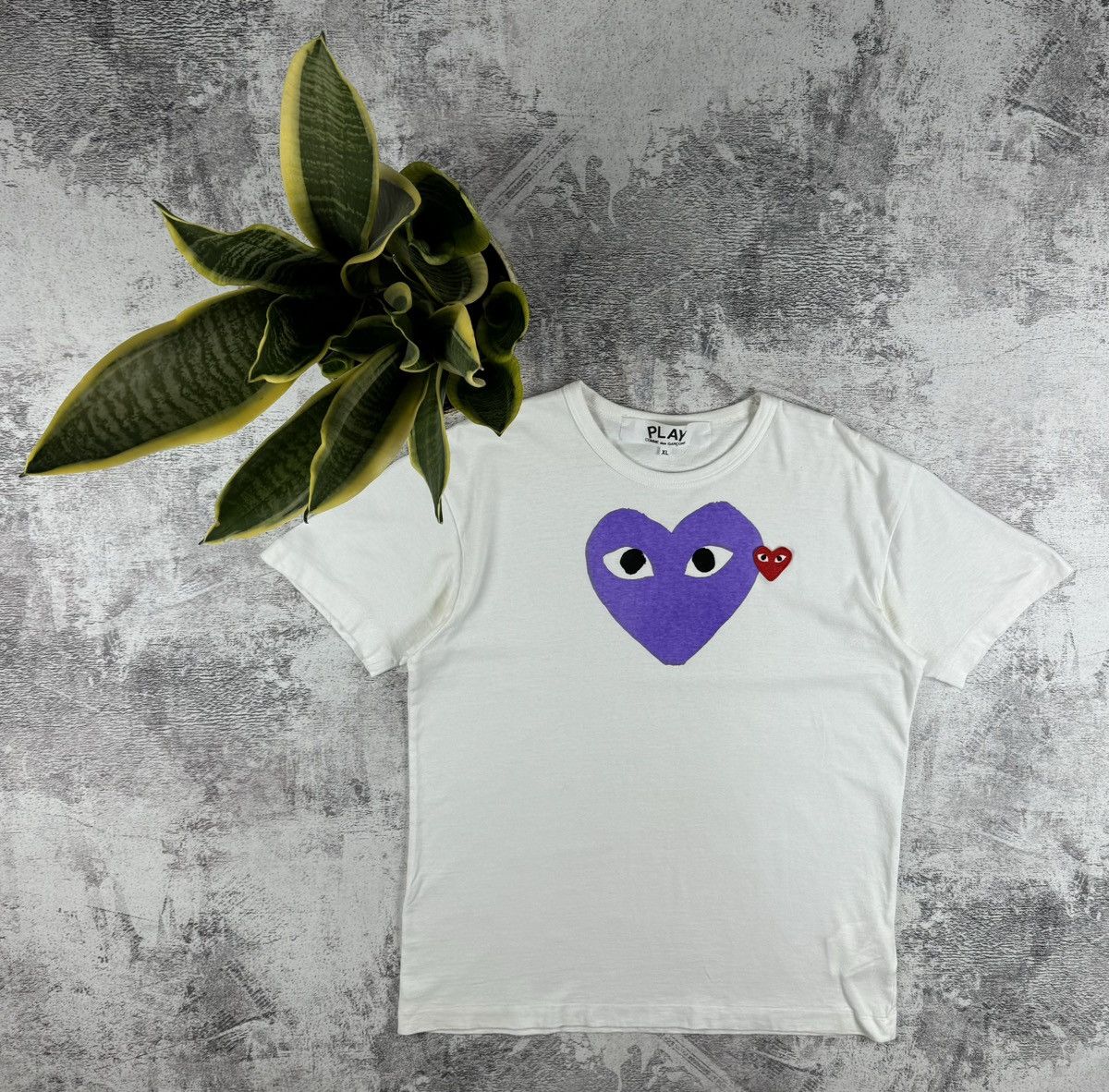 Purple cdg t shirt deals