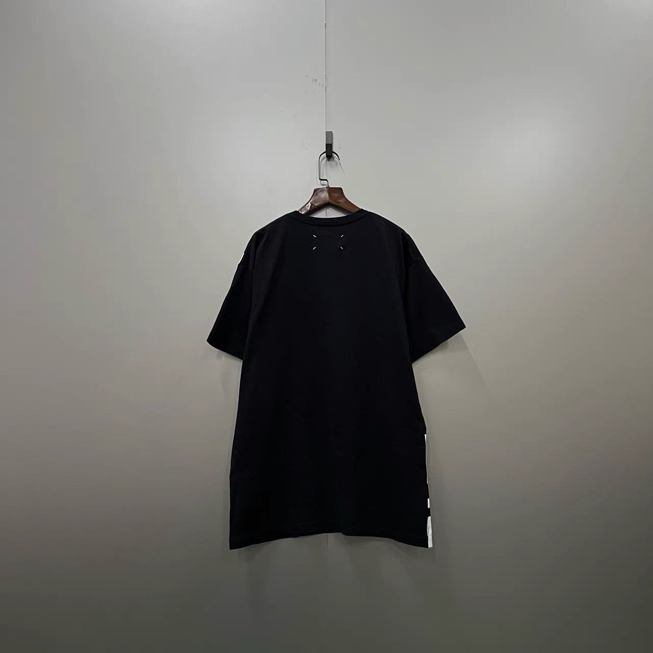 Maison Margiela Maison Margiela Geometric Logo Print Short Sleeve K28 Size US XS / EU 42 / 0 - 2 Thumbnail