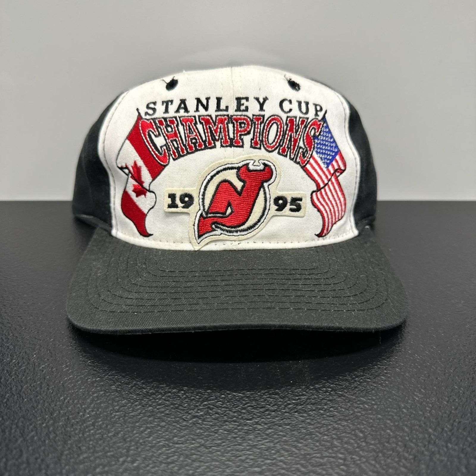Starter × Vintage New Jersey Devils Vintage 90s Starter SnapBack Hat Size ONE SIZE - 2 Thumbnail