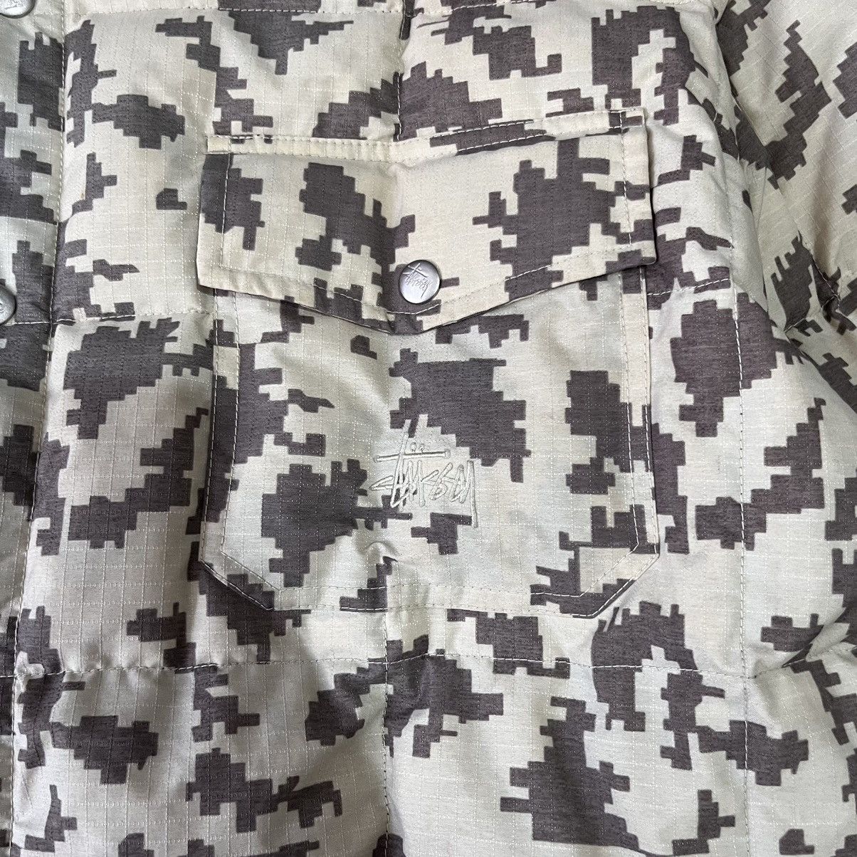 Stussy 90s Stussy digi camo puffer jacket Size US L / EU 52-54 / 3 - 4 Thumbnail