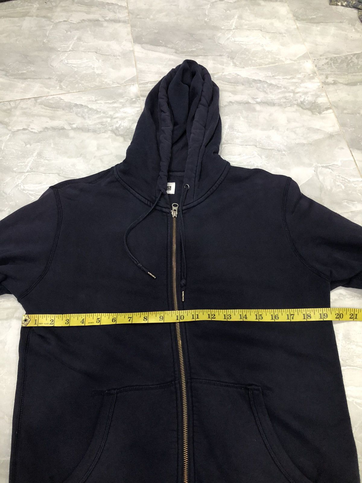 Uniqlo Vintage Uniqlo Zip Hoodie – Classic Navy Core Size US M / EU 48-50 / 2 - 9 Thumbnail