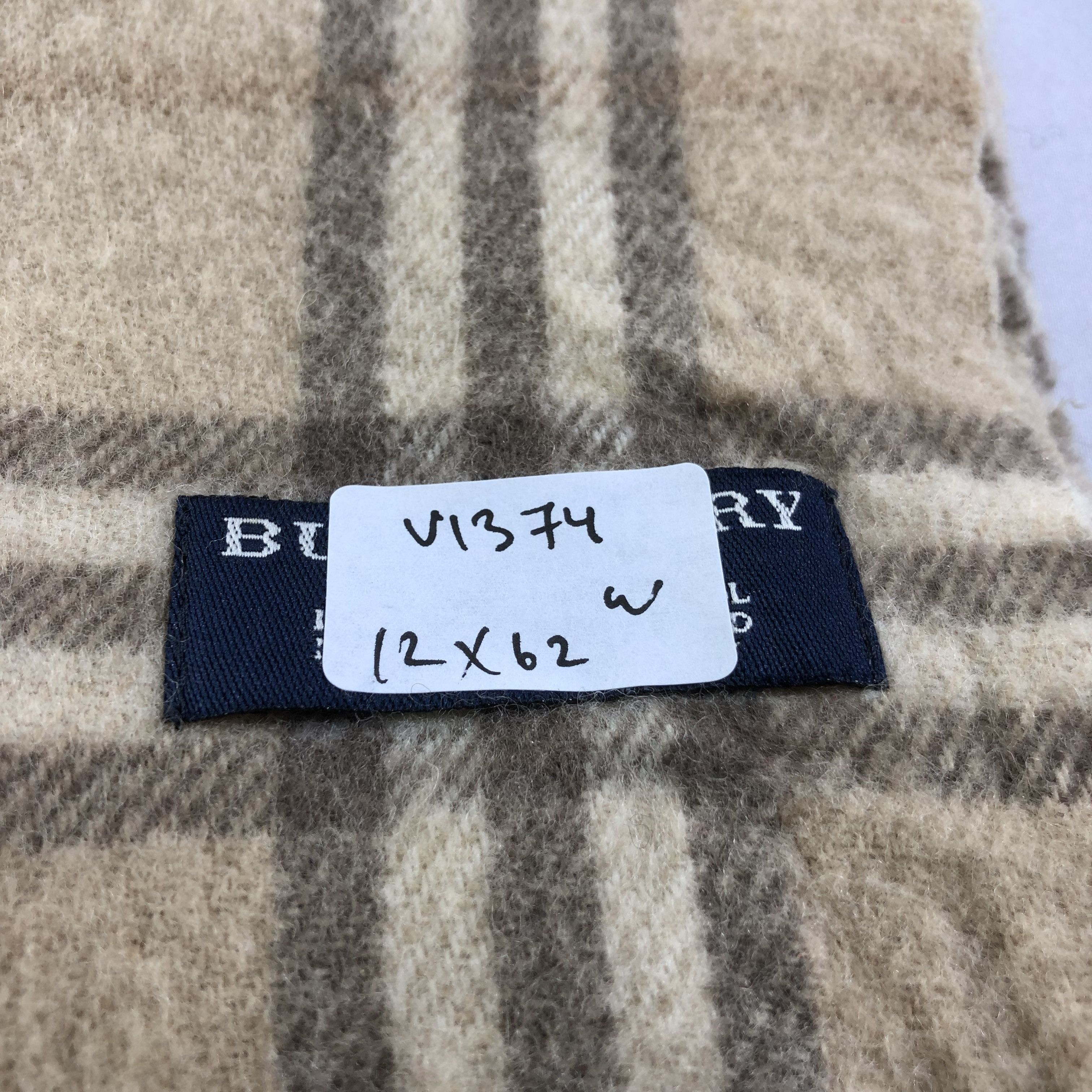 Burberry Burberry Nova Check Wool Scarf Muffler V1374 Size ONE SIZE - 14 Thumbnail