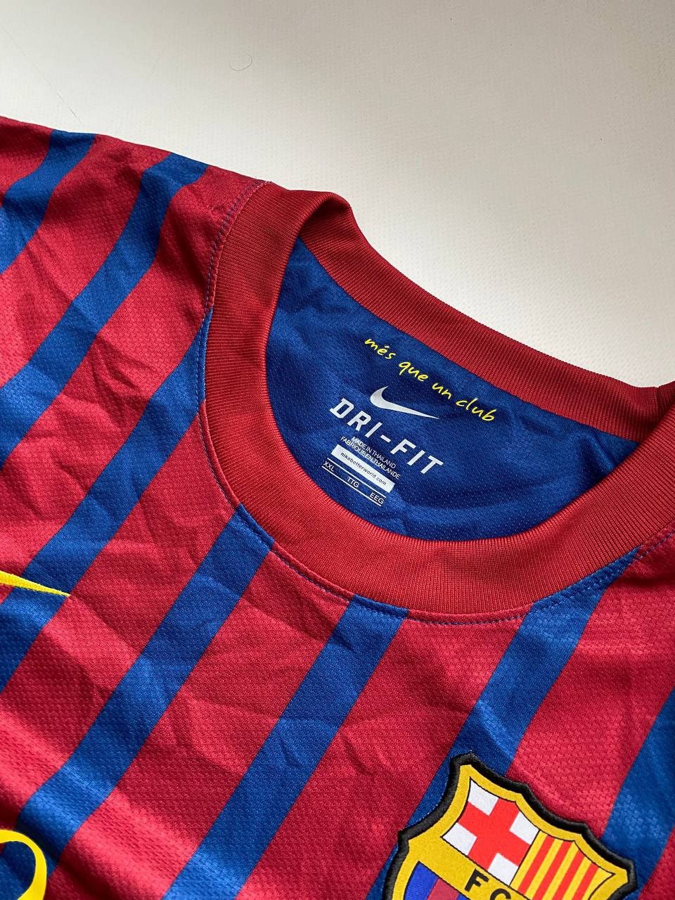 Vintage Vintage Nike Barcelona home soccer jersey 2011 Size US XXL / EU 58 / 5 - 3 Thumbnail