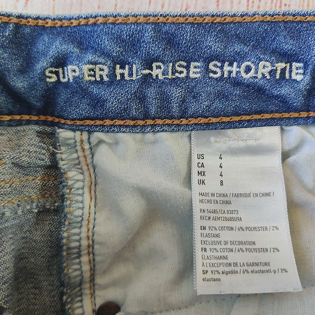 American Eagle Outfitters Super Hi-Rise Shortie cuffed denim shorts 4 Size 27" / US 4 / IT 40 - 9 Thumbnail
