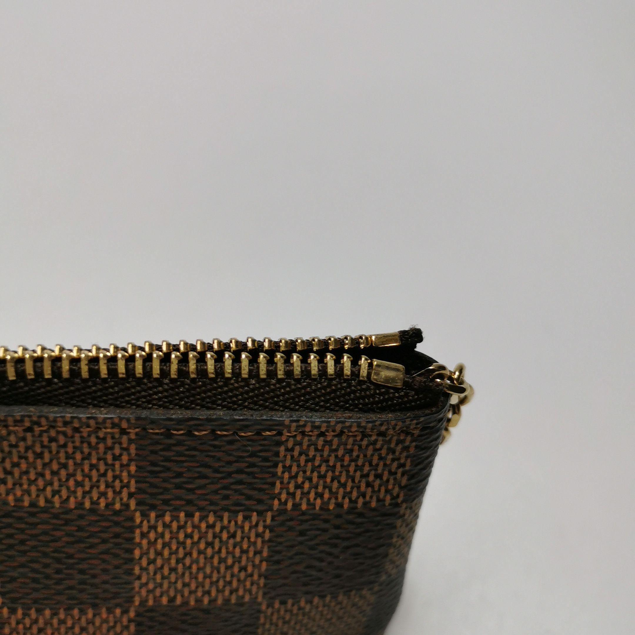 Louis Vuitton Louis Vuitton (LV) Checkerboard Zip Coin Purse -y2506 Size ONE SIZE - 8 Thumbnail