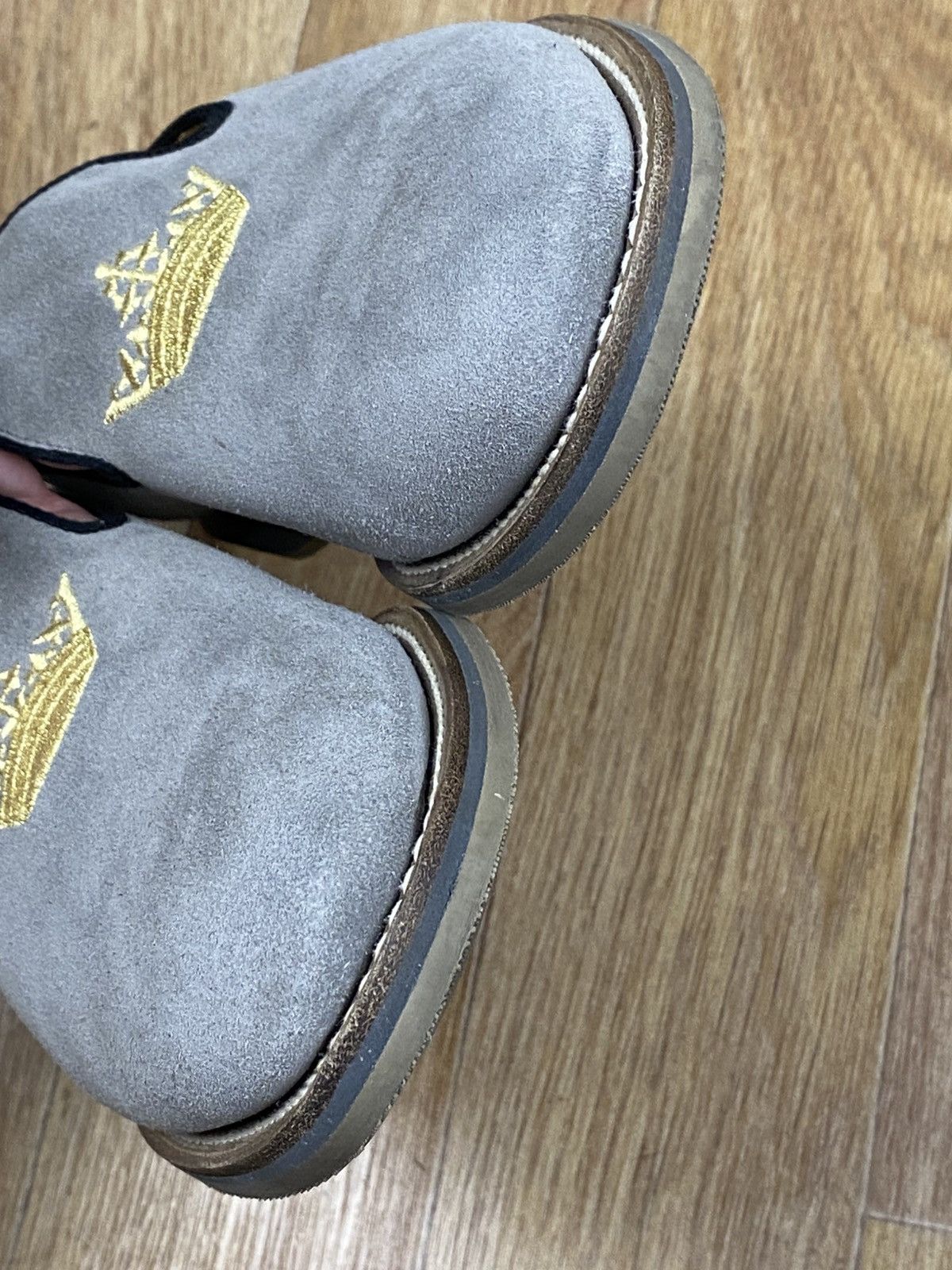 Church's Church’s Grey Suede Embroidered Crown Logo Slipper Shoes 42 Size US 9 / EU 42 - 6 Thumbnail