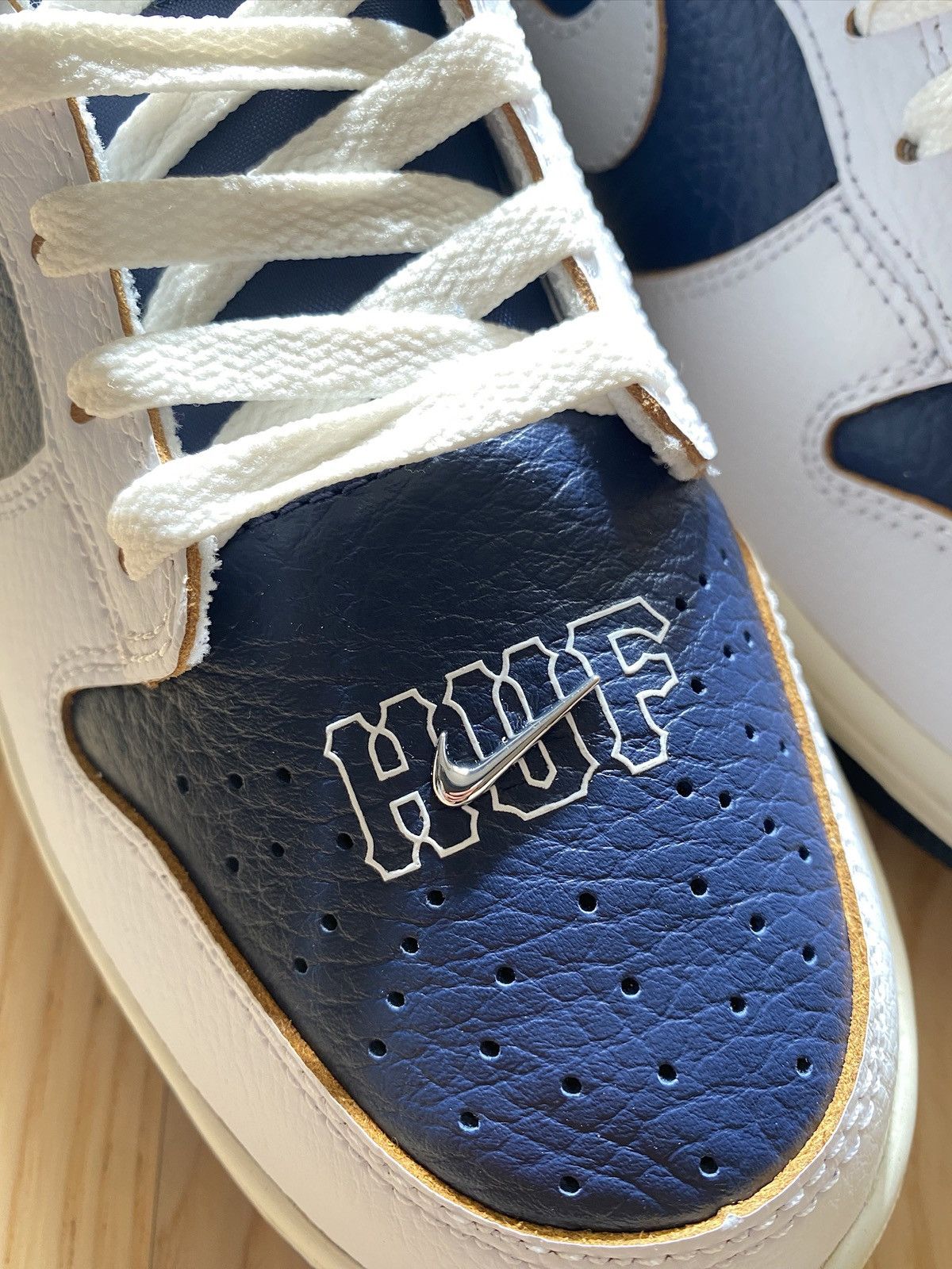 Huf × Nike Nike x HUF Dunk Lo Pro SB QS “New York City” Size US 9 / EU 42 - 16 Thumbnail