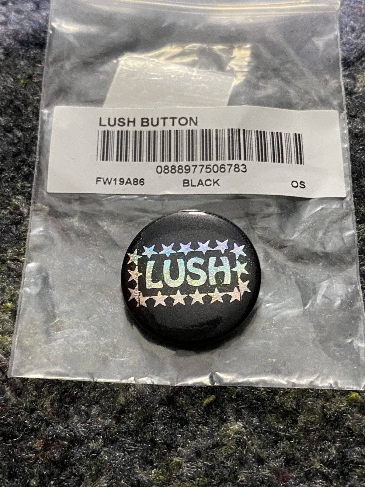 Supreme Supreme Lush Button Pin Size ONE SIZE - 1 Thumbnail