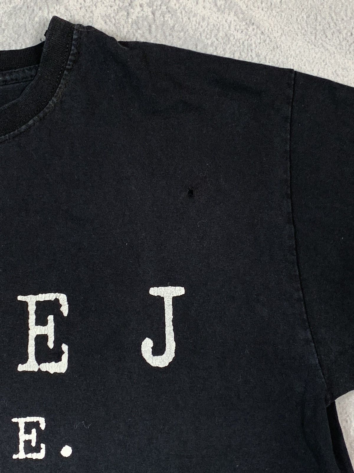 Band Tees Vintage Y2K Jessie J tour band tee biglogo streetwear size M Size US M / EU 48-50 / 2 - 9 Thumbnail