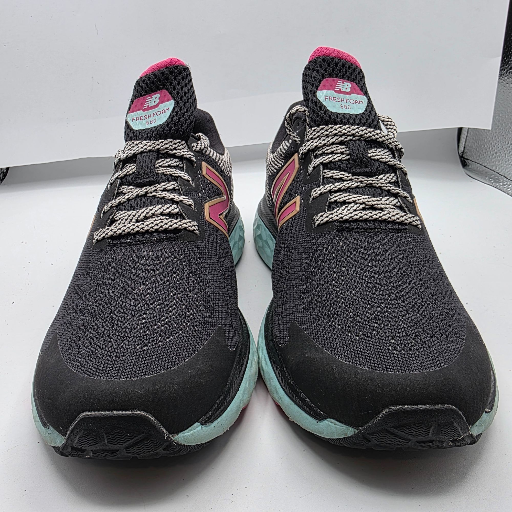 New Balance New Balance Fresh Foam 680v7 Womens 8.5 Black Pink Athletic Size US 8.5 / IT 38.5 - 2 Thumbnail