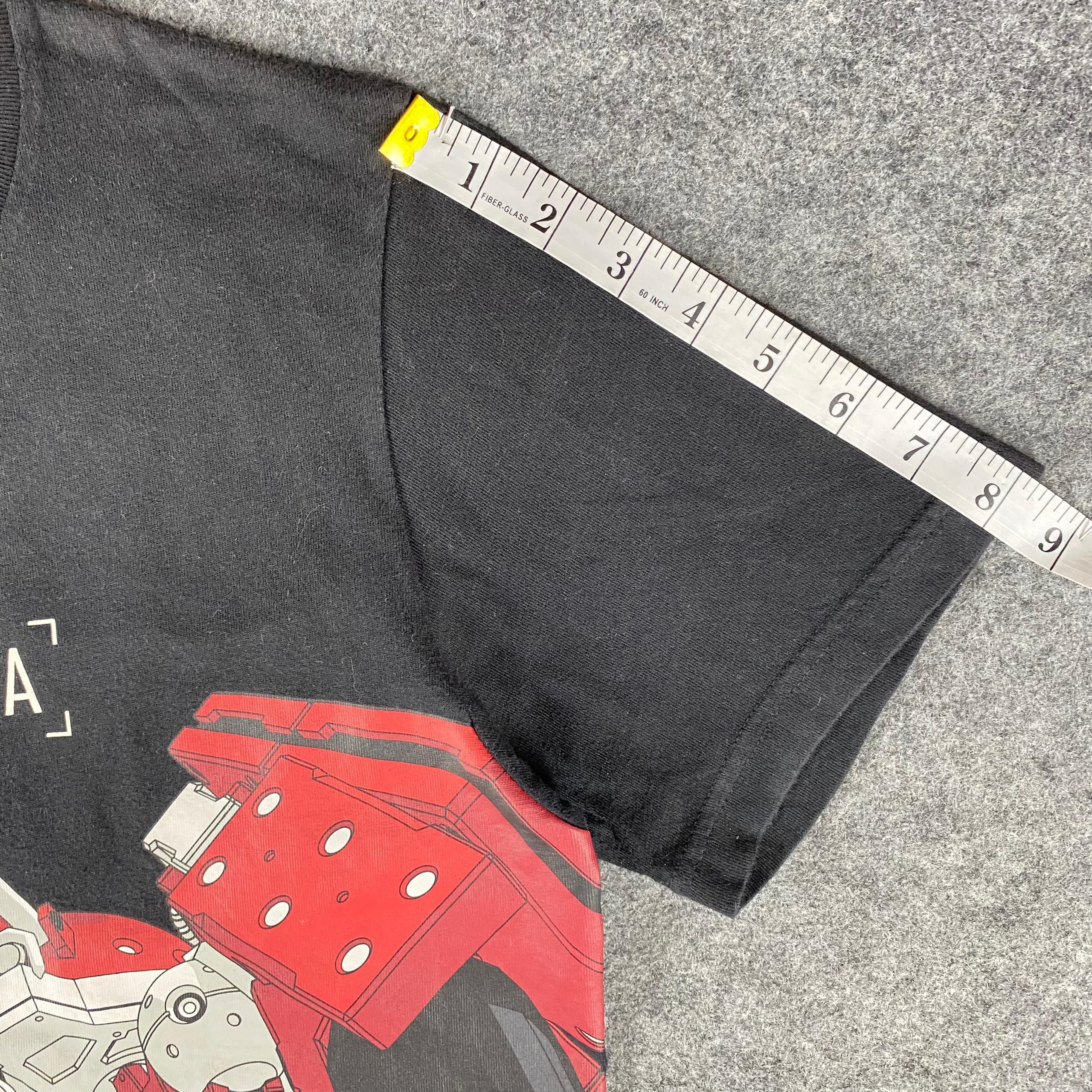 Anime Vintage Ghost In The Shell by Uniqlo Tshirt Size US M / EU 48-50 / 2 - 5 Thumbnail