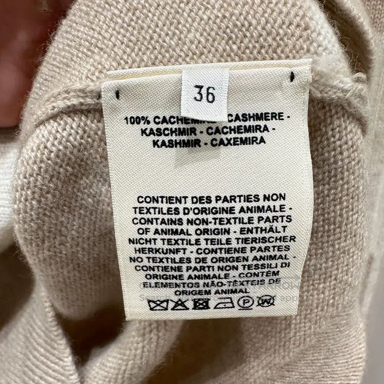 Hermes Hermes Embroidered pattern cashmere cardigan Size XS / US 0-2 / IT 36-38 - 4 Thumbnail