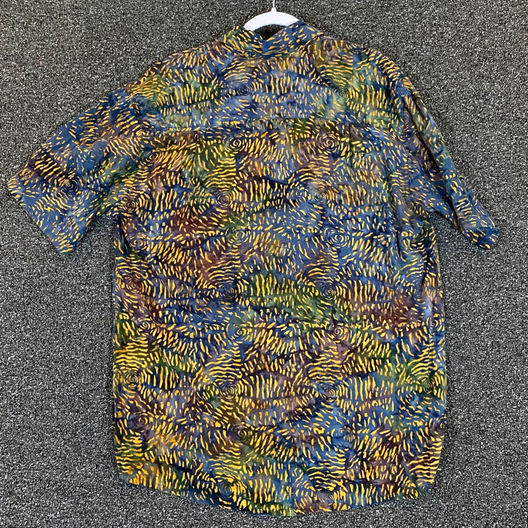Vintage VINTAGE Hawaiian Shirt Mens S/M/L Blue Geometric Button Outdoors S/S See Pics Size US M / EU 48-50 / 2 - 6 Thumbnail