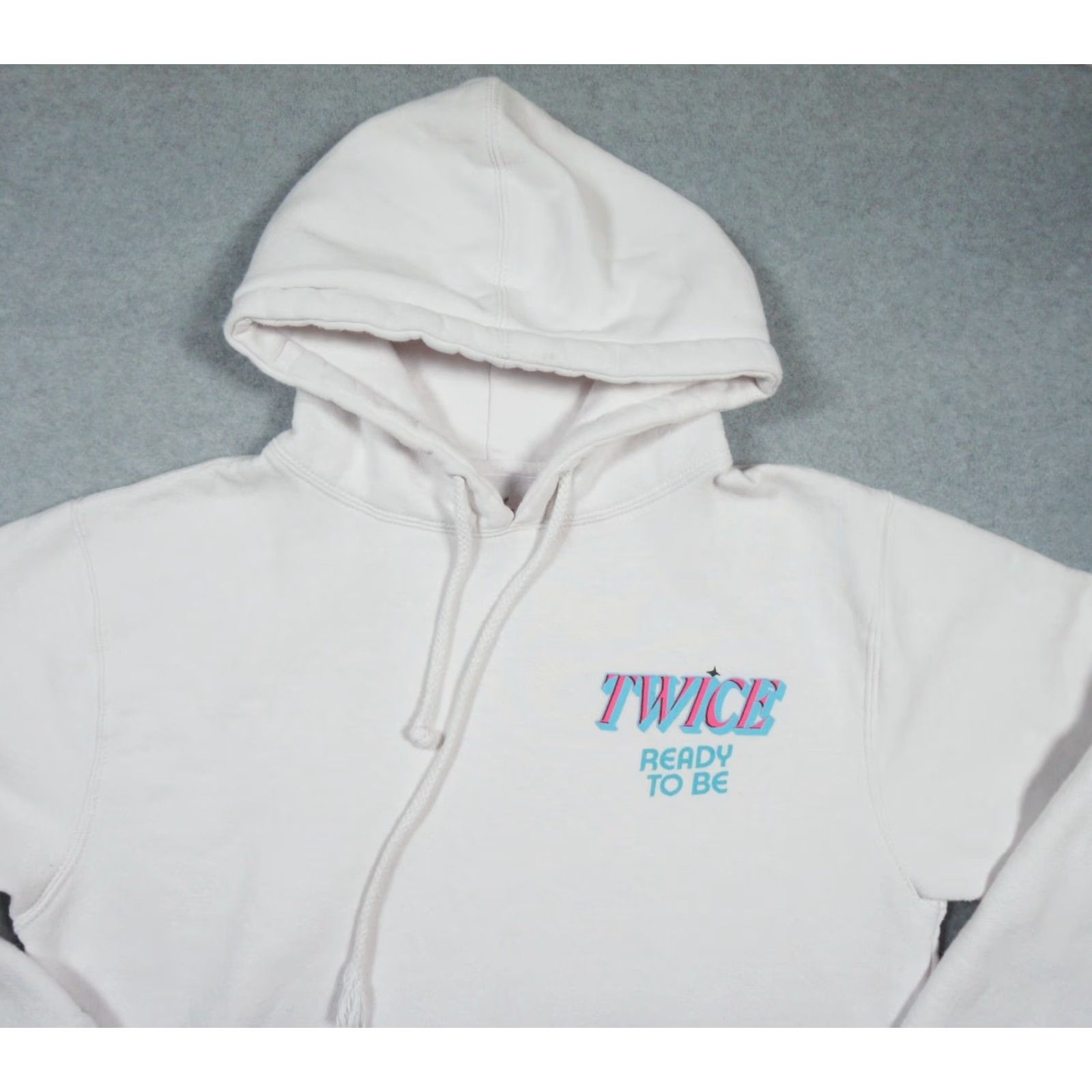 Vintage Twice Hoodie Mens Small White KPop Concert Sweatshirt Pullover Logo All Seasons Hoodie Regular Fit White Mens S Size US S / EU 44-46 / 1 - 2 Thumbnail