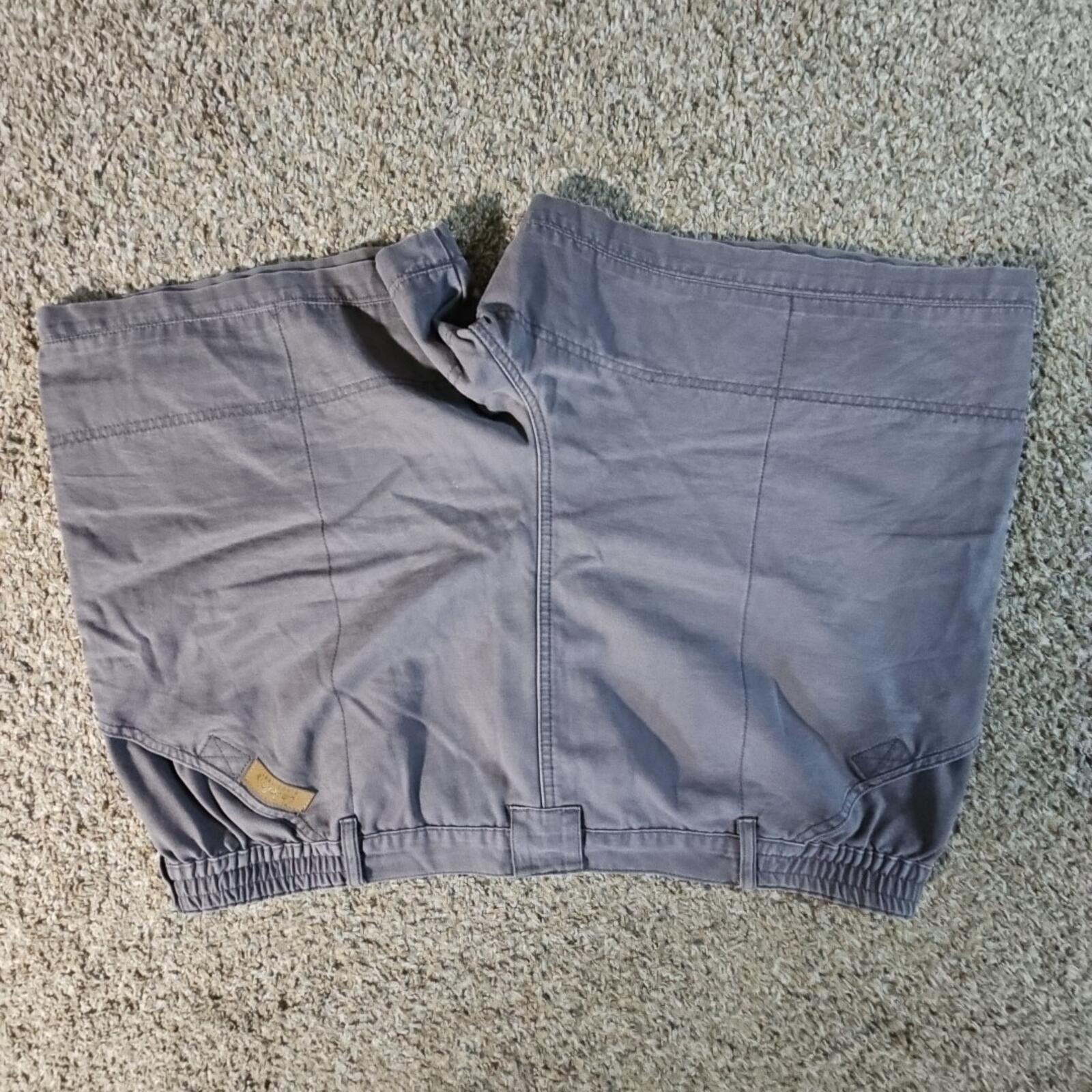 Cabelas Cabelas 42/42 Gray Cargo Flex Waist Shorts Size US 42 / EU 58 - 8 Thumbnail