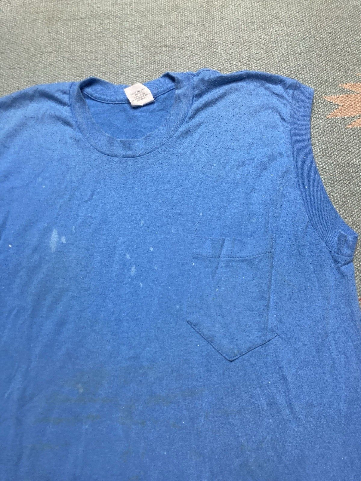 Vintage Vintage 80s pocket t shirt blank light blue paint soft large Size US L / EU 52-54 / 3 - 5 Thumbnail