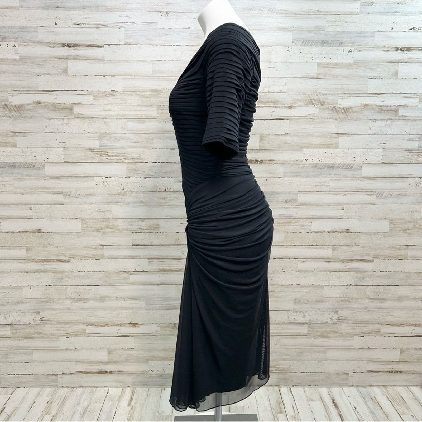 chanel black dress with gold chains Chanel Vintage 07P Black Silk Mini Dress with Gold Chains and Sequin S –  Sellier