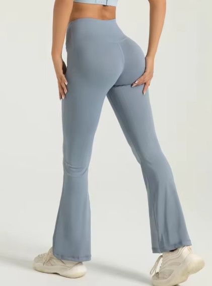 Japanese Brand Women's gym solid color tight wide-leg pants Size US 32 / EU 48 - 1 Thumbnail