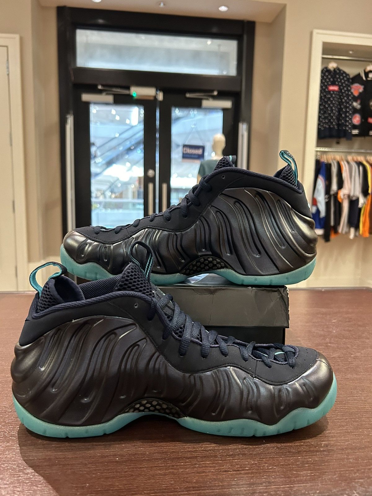Nike Air Foamposite PRO Size US 12 / EU 45 - 2 Thumbnail