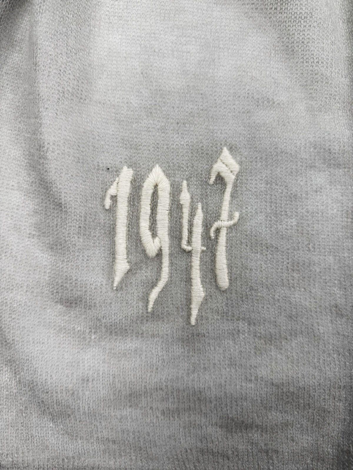 Dior SS02 Dior ‘Christian Dior’ Gothic 1947 Mohair Grey Scarf Size ONE SIZE - 3 Thumbnail