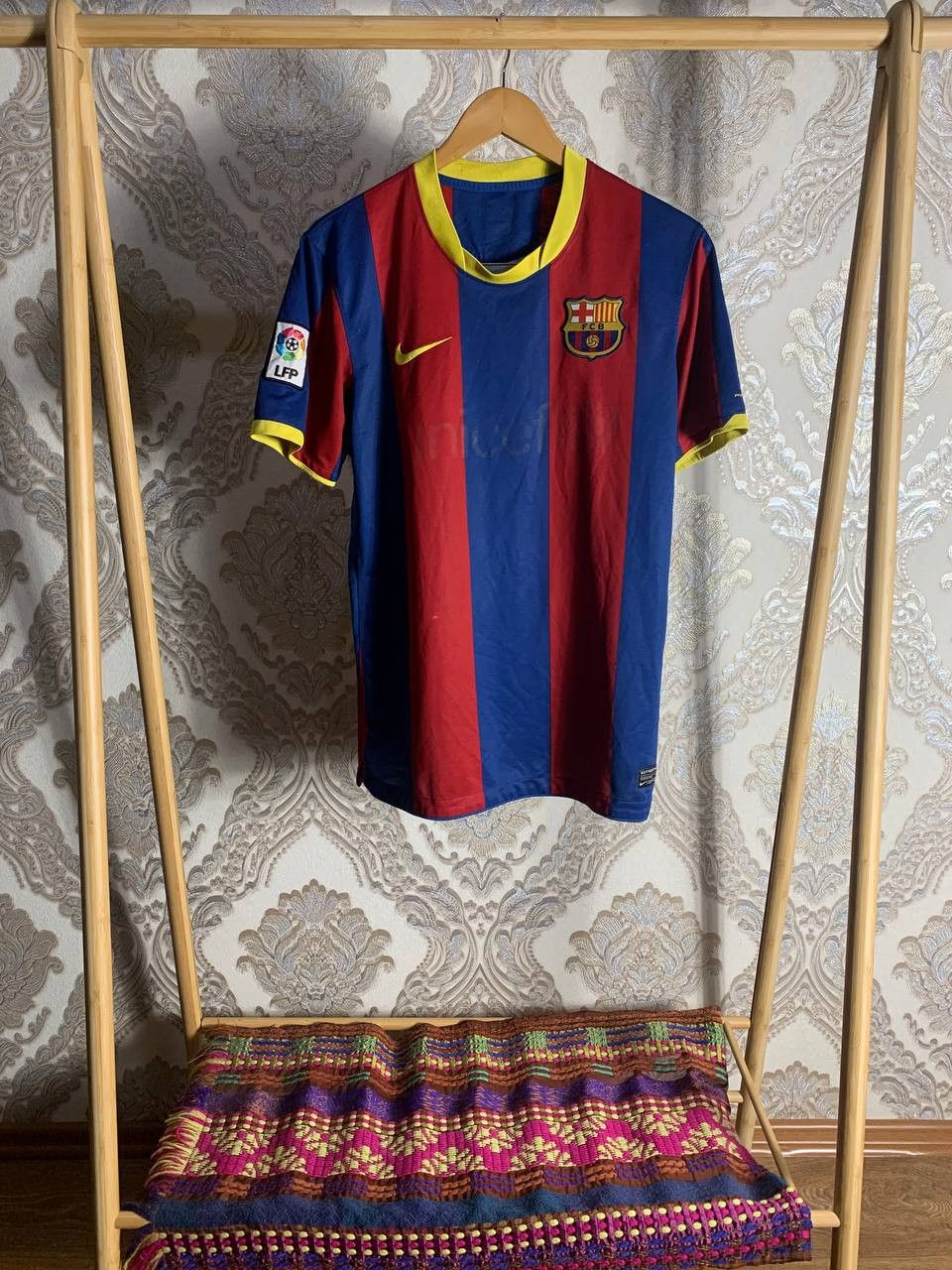 Nike Vintage Nike FC Barcelona Spain Soccer Jersey Retro Y2K Size US M / EU 48-50 / 2 - 1 Thumbnail