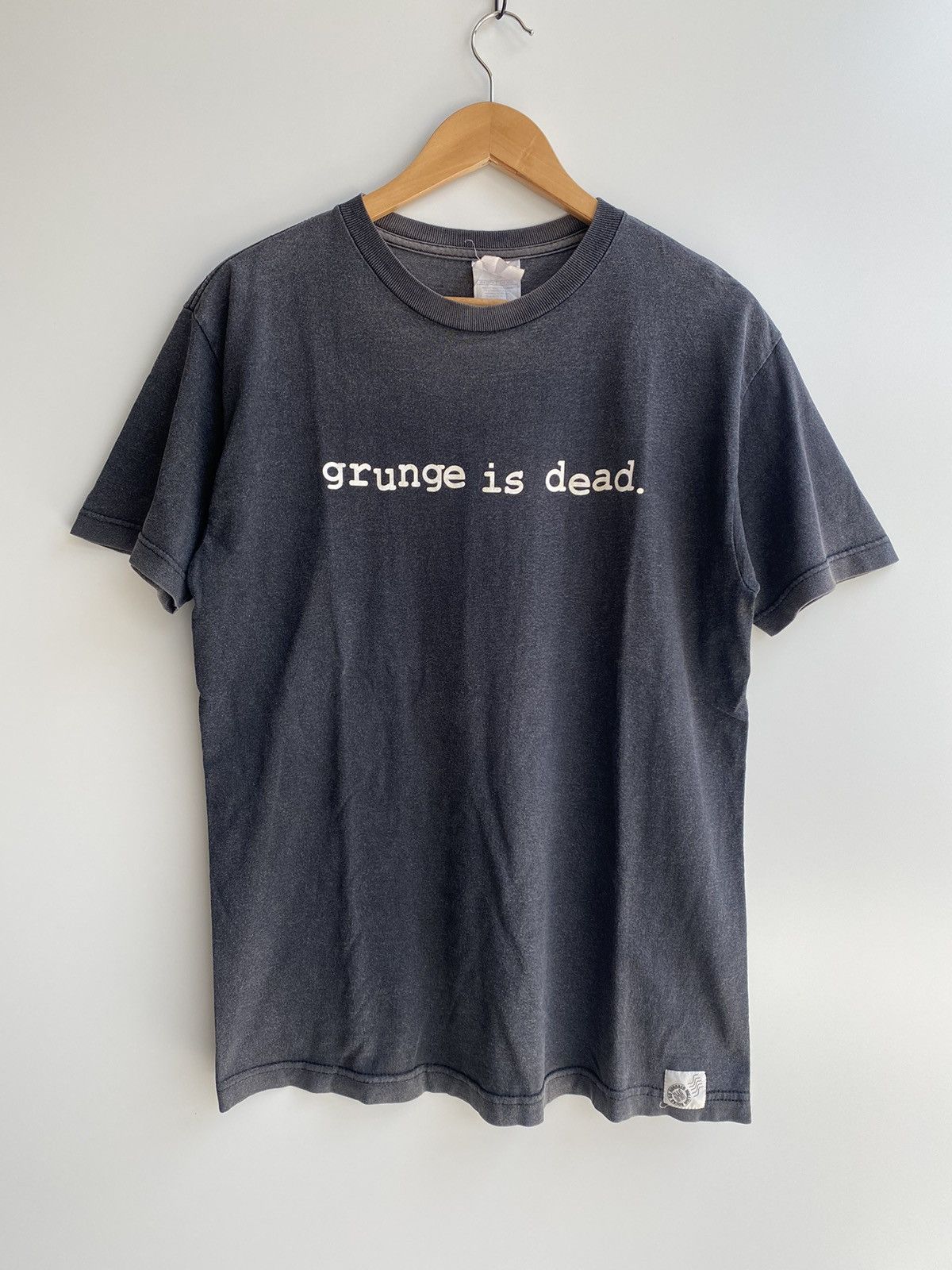 Vintage Grunge Is Dead Kurt Cobain Size US M / EU 48-50 / 2 - 1 Thumbnail