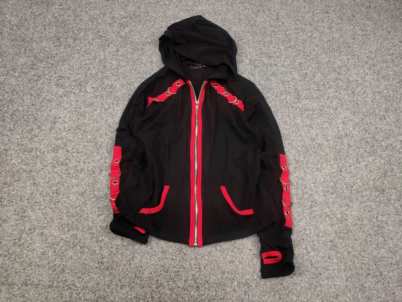 If Six Was Nine Vintage living dead dolls Avant Garde Zip Up Hoodie Y2K Size US M / EU 48-50 / 2 - 2 Thumbnail