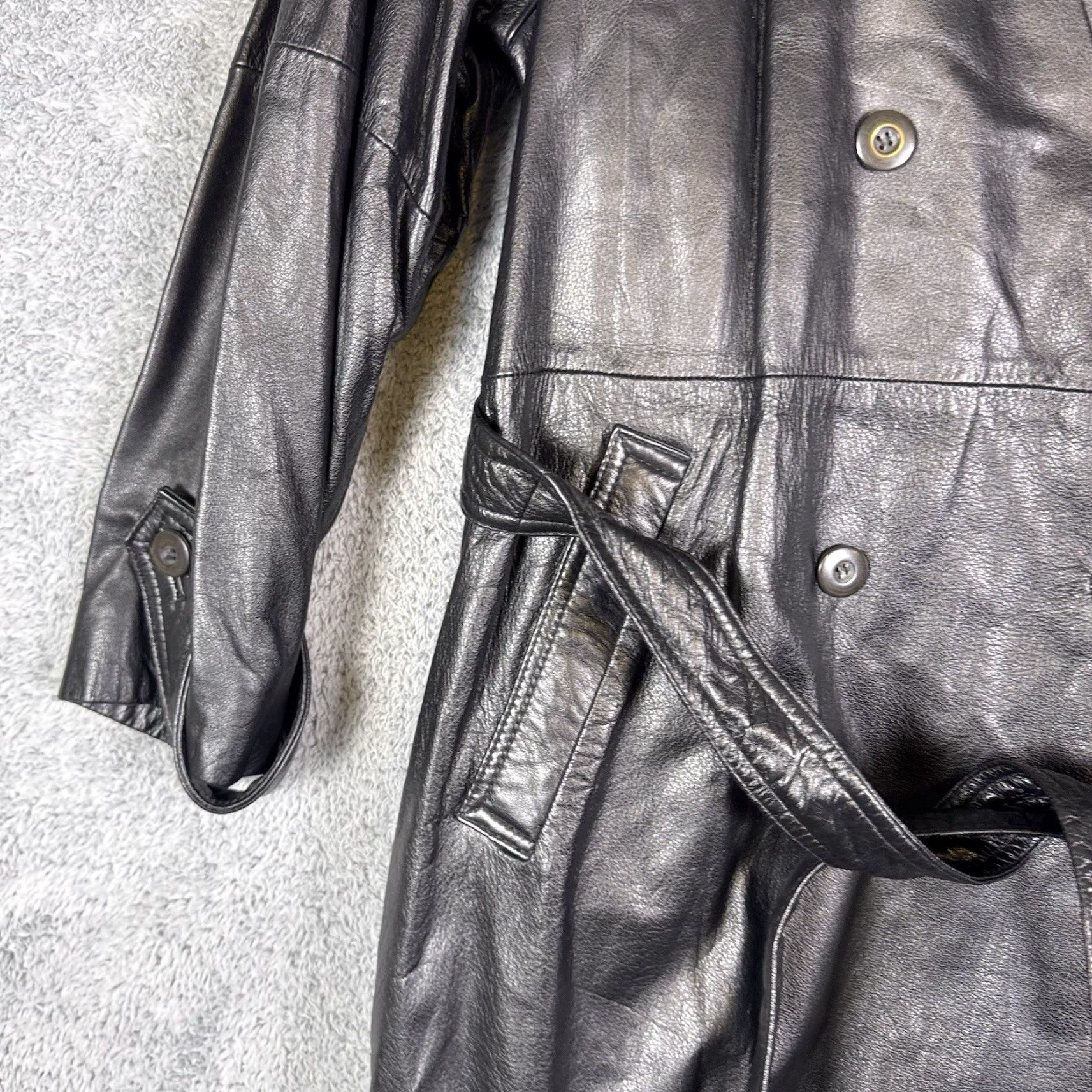 Vintage VINTAGE Wilsons Leather Jacket Womens L Belted Double Breasted Trench Coat Thinsulate Black Long Sleeve Jacket Coat Size L / US 10 / IT 46 - 4 Thumbnail